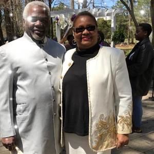 Meet your Posher, Claudette j